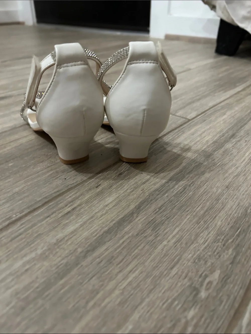 Dream Pairs White Girls Rhinestone Bow Ankle-Strap Sandals